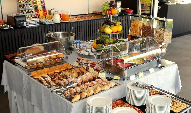 Monaco Suites Hotel Lignano Sabbiadoro Dış mekan fotoğraf