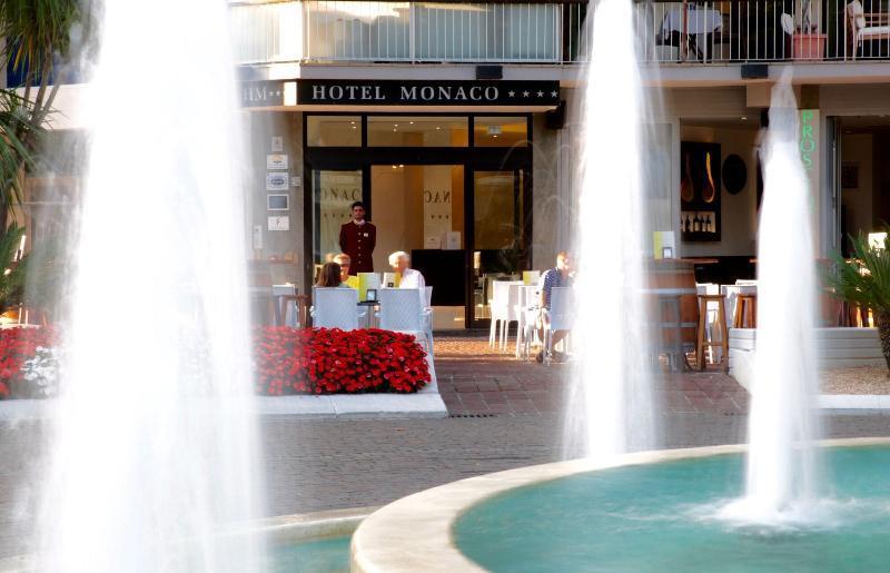 Monaco Suites Hotel Lignano Sabbiadoro Dış mekan fotoğraf