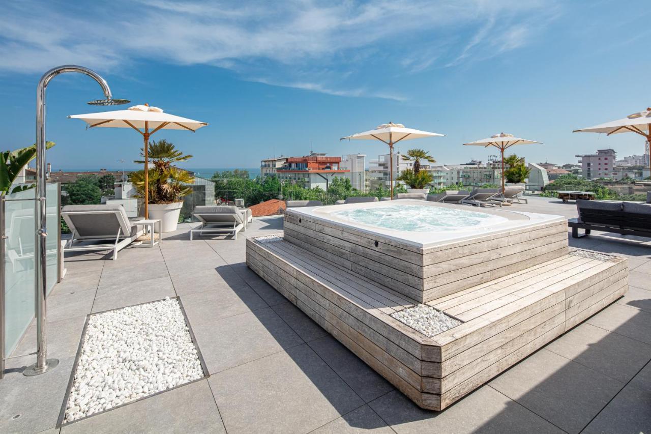 Monaco Suites Hotel Lignano Sabbiadoro Dış mekan fotoğraf