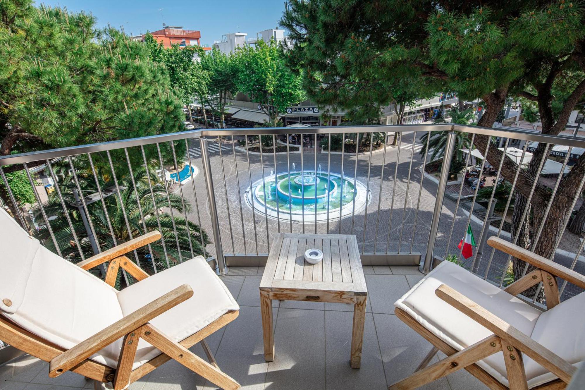 Monaco Suites Hotel Lignano Sabbiadoro Oda fotoğraf