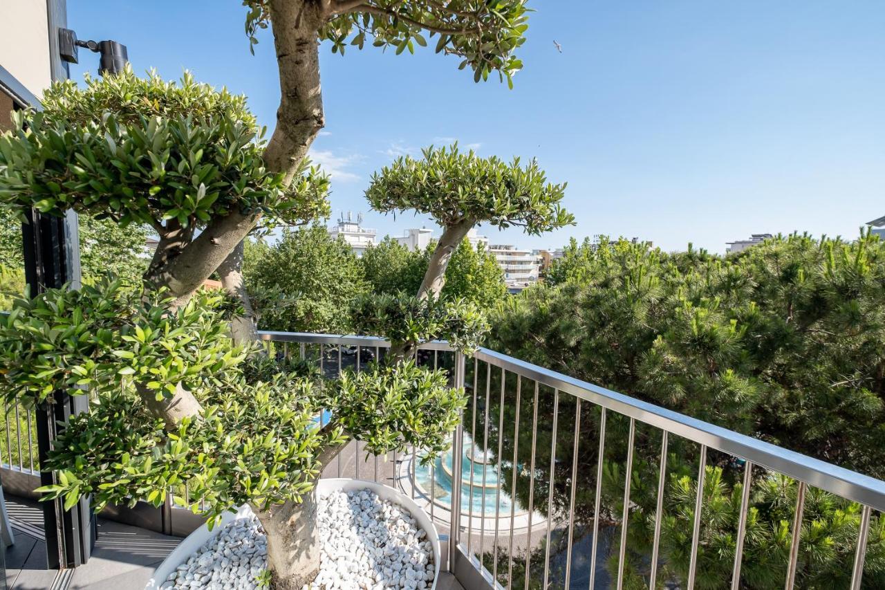 Monaco Suites Hotel Lignano Sabbiadoro Dış mekan fotoğraf